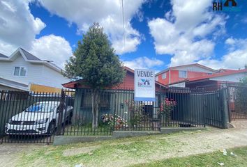 Casa en  Constitución, Temuco, Chile