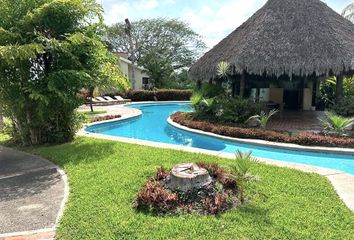 Casa en fraccionamiento en  Flamingos Golf, Tepic - Puerto Vallarta, Flamingos, Bucerías, Nayarit, México