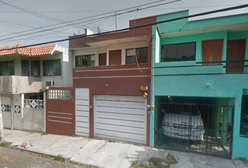 Casa en  Avenida Fraternidad, Unidad Veracruzana, Veracruz, México