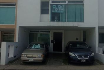 Casa en condominio en  San Isidro Residencial, San Isidro, Zapopan, Jalisco, México
