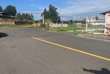 Terreno Comercial en  Píntag, Quito