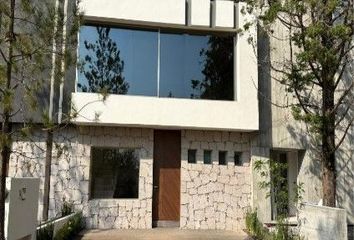 Casa en fraccionamiento en  Jesús Del Monte, Michoacán, México