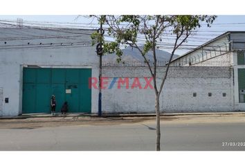 Local industrial en  Independencia, Lima