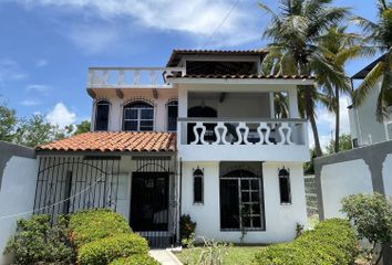 Casa en  Boulevard Benito Juárez 49, Rinconada, 71983 Puerto Escondido, Oax., México