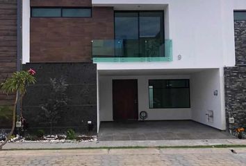 Casa en  Boulevard Europa, Lomas De Angelópolis, Tlaxcalancingo, Puebla, México