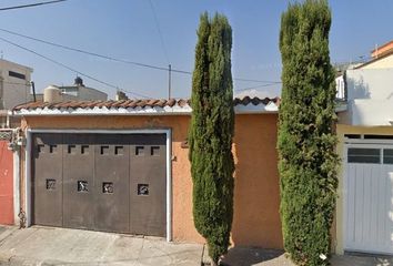 Casa en  Gladiolas, Villa De Las Flores, San Francisco Coacalco, Estado De México, México