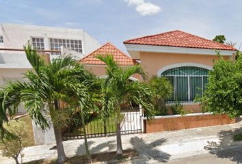 Casa en  C. 104, Las Américas, Mérida, Yucatán, México