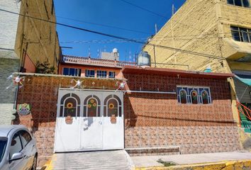Casa en  Excursionistas, Lazaro Cardenas 1ra Sección, Tlalnepantla De Baz, Estado De México, México