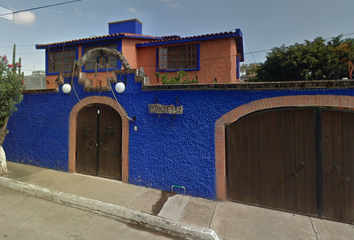 Casa en  Estanque 132, Jardines De San Antonio, 36600 Irapuato, Guanajuato, México