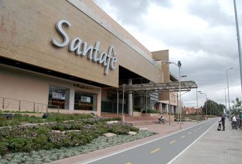 Local Comercial en  Centro Comercial Santa Fe, Carrera 50b, Bogotá, Colombia