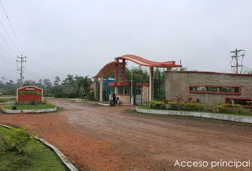 Terreno Comercial en  Pedro Vicente Maldonado, Ecuador