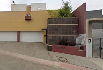 Casa en condominio en  Calle Oaxtepec 11923, Hacienda Agua Caliente, Tijuana, Baja California, México