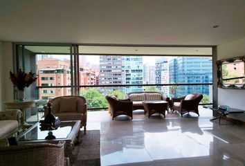 Apartamento en  Poblado, Medellín