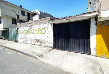 Terreno Comercial en  Tienda Viveres El Carchi, Calle Gallo Blaza Lasso, Calderón, Quito, Ecu