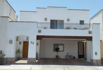Casa en fraccionamiento en  La Encantada Boulevard, La Encantada, Hermosillo, Sonora, México