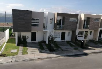Casa en fraccionamiento en  Calle De La Lluvia, Josefa Ortiz De Dominguez Iv, Santiago De Querétaro, Querétaro, México