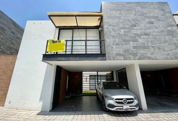 Casa en  Calle Álvaro Obregón, Fraccionamiento Caltiare Aqua, San Pedro Cholula, Puebla, 72760, Mex