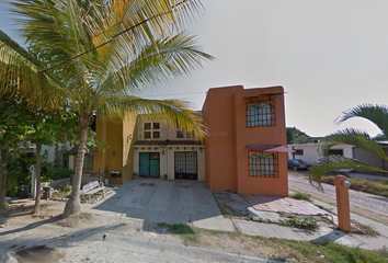 Casa en fraccionamiento en  Pino Suárez 495, Villas Las Palmas, Las Juntas, Jalisco, México