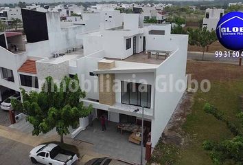 Casa en  Haciendas Residencial & Club Deportivo, Prolongación De Ignacio Allende, Sabina, Villahermosa, Tabasco, México