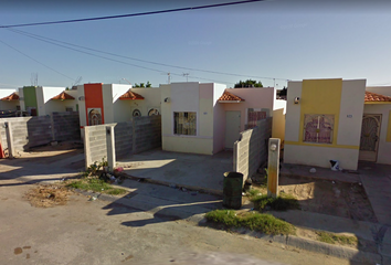 Casa en  Calle San Raymundo, Villas De San Miguel, Nuevo Laredo, Tamaulipas, México