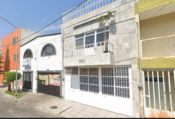 Casa en  Pirineos, Colonia Belisario Domínguez, Guadalajara, Jalisco, México