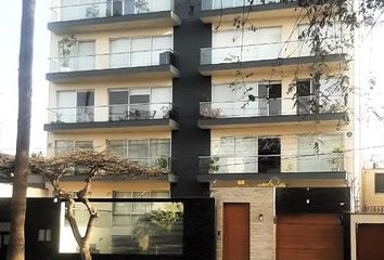 Departamento en  Avenida Manuel Villarán, Miraflores, Perú