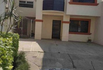 Casa en fraccionamiento en  Circuito Misión San Francisco, Rincon De Los Arcos, Irapuato, Guanajuato, México