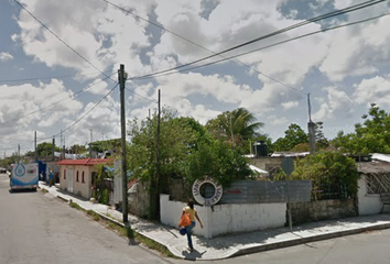 Casa en  Avenida Norte 90, Emiliano Zapata, Cozumel, Quintana Roo, México