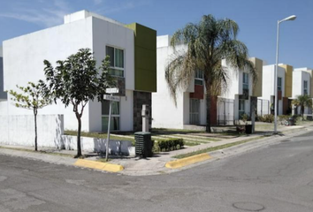 Casa en  Avenida Puerto Bajania 1600, Santa Cruz De Las Flores, Jalisco, México