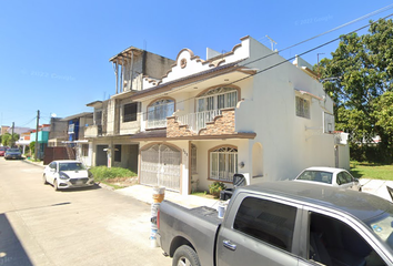 Casa en  Tulipanes, Blancas Mariposas, Villahermosa, Tabasco, México