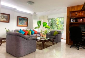 Apartamento en  Poblado, Medellín