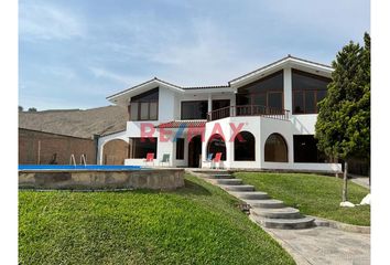 Casa en  La Encantada, La Molina, Perú