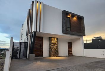 Casa en fraccionamiento en  Zanda, Boulevard Zanda, Renovación, México, Guanajuato, México