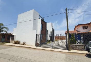 Casa en fraccionamiento en  San Francisco Ocotlán, Coronango