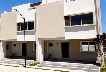 Casa en fraccionamiento en  Tesalia Residencial, Boulevard De Los Lagos, Lomas De Angelópolis, Tlaxcalancingo, Puebla, México