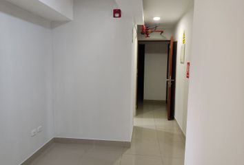 Oficina en  Av. Arenales 1245, Lima, Perú