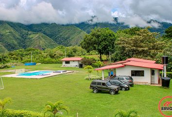 Villa-Quinta en  Carmen De Bulira, Ibagué, Tolima, Colombia