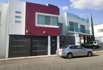 Casa en fraccionamiento en  Avenida Senda Eterna 75, Milenio Iii, Santiago De Querétaro, Querétaro, México