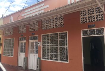 Casa en  Calle 15 #3-29, Girardot, Cundinamarca, Colombia