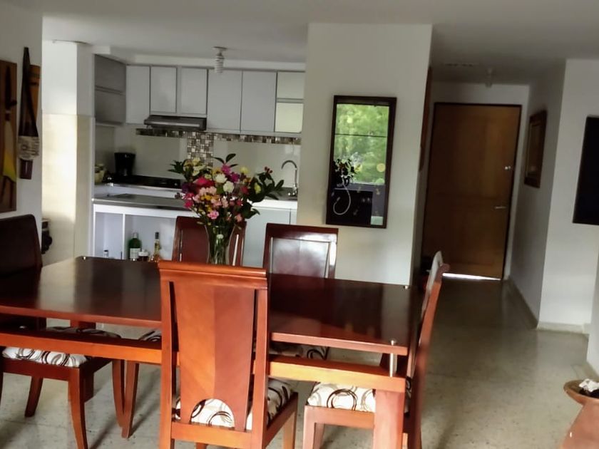 Apartamento en venta Carrera 43 #6a-115, Cali, Valle Del Cauca, Colombia