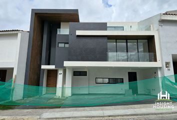 Casa en fraccionamiento en  Lomas De Angelópolis, San Bernardino Tlaxcalancingo, Puebla, México