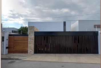 Casa en  Calle 46, Benito Juárez, Ciudad Del Carmen, Campeche, México