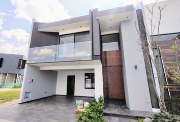 Casa en  Lomas De Angelópolis, San Bernardino Tlaxcalancingo, Puebla, México