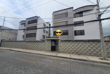 Departamento en  San Isidro Del Inca, Quito, Ecuador