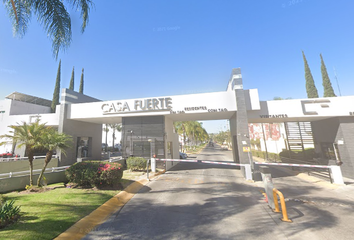 Casa en fraccionamiento en  Paseo El Fuerte, Casa Fuerte, San Agustín, Jalisco, México