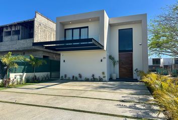 Casa en  Calle Mango Parciso, Punta De Mita, Bahía De Banderas, Nayarit, 63732, Mex