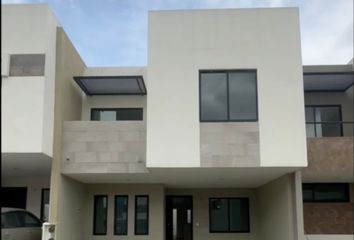 Casa en condominio en  Residencial Tepeyac Del Sol, Avenida Tepeyac, Hacienda Del Tepeyac, Zapopan, Jalisco, México