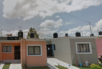 Casa en fraccionamiento en  J. Cliserio González Reynoso, Unidad Deportiva, Fraccionamiento Solidaridad, Jalisco, México