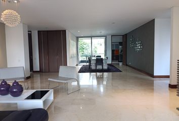 Apartamento en  El Tesoro, Medellín