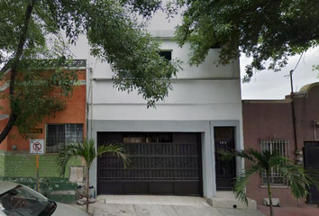 Casa en  Calle Ignacio Luis Vallarta, Centro, 64000 Monterrey, Nuevo León, México
